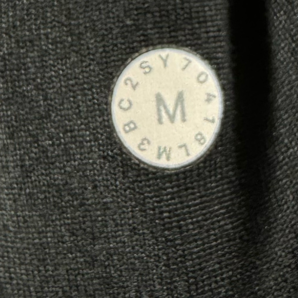 lululemon athletica Men's Sweater - Picture 5 of 6